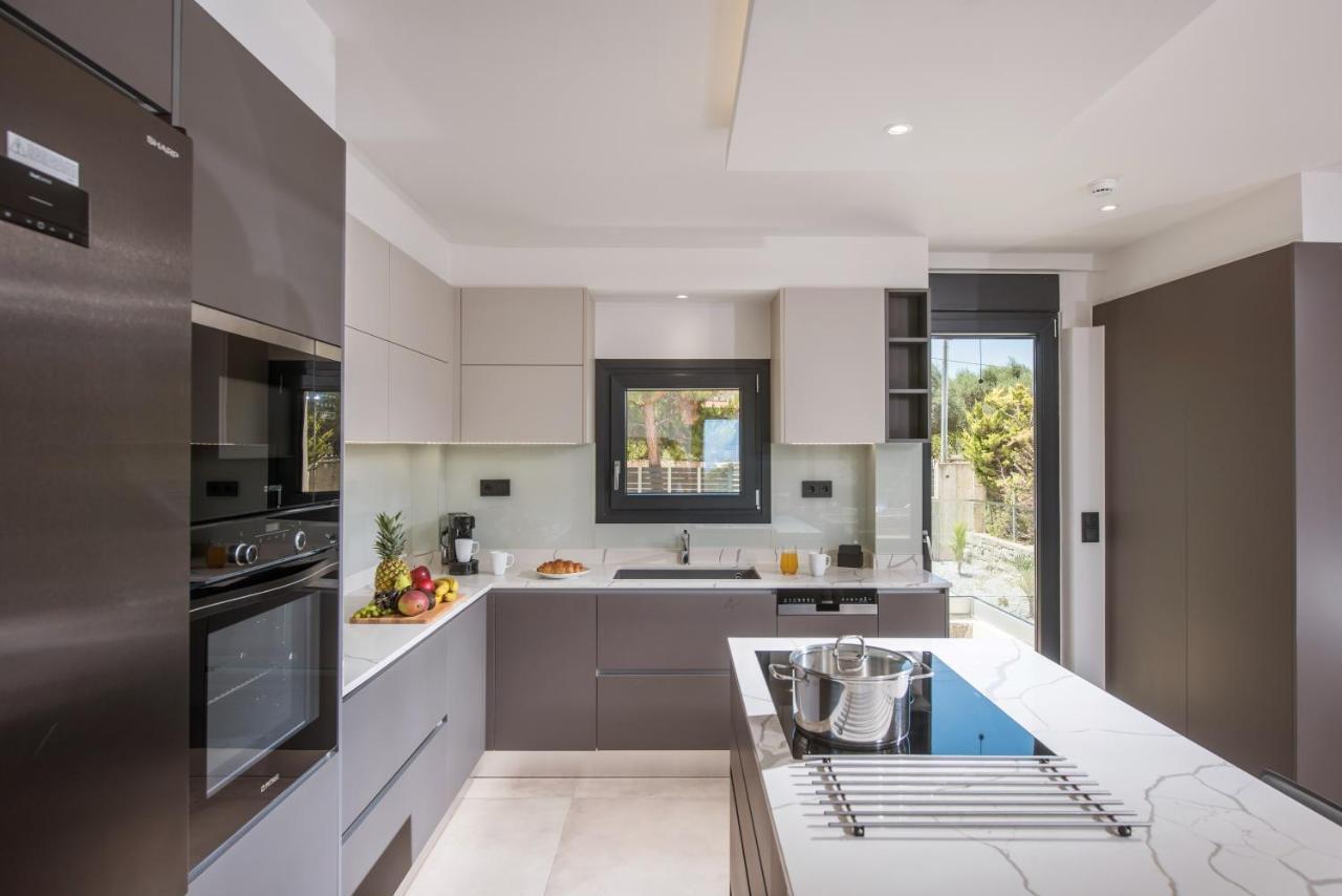 Luxury Villa Marelina ヘルソニソス エクステリア 写真